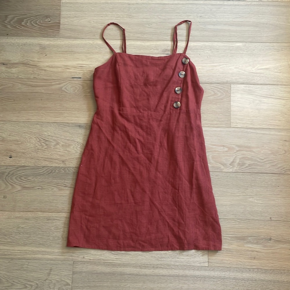 Medium burnt red/orange summer dress